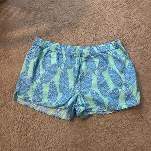 Vineyard Vines Green and Blue Leaf Pattern Athletic Shorts